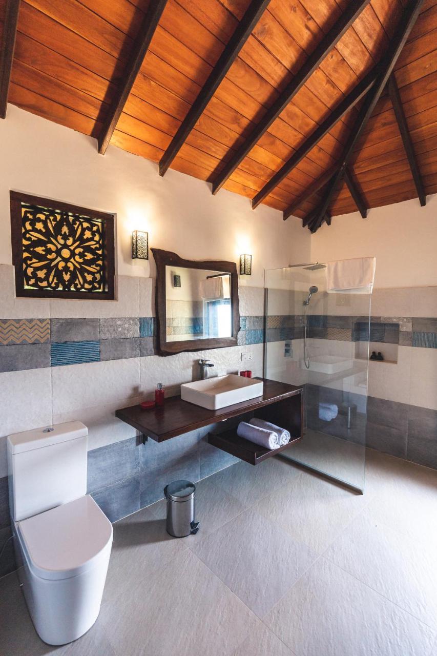 Omia Hotel Tangalle Exterior foto