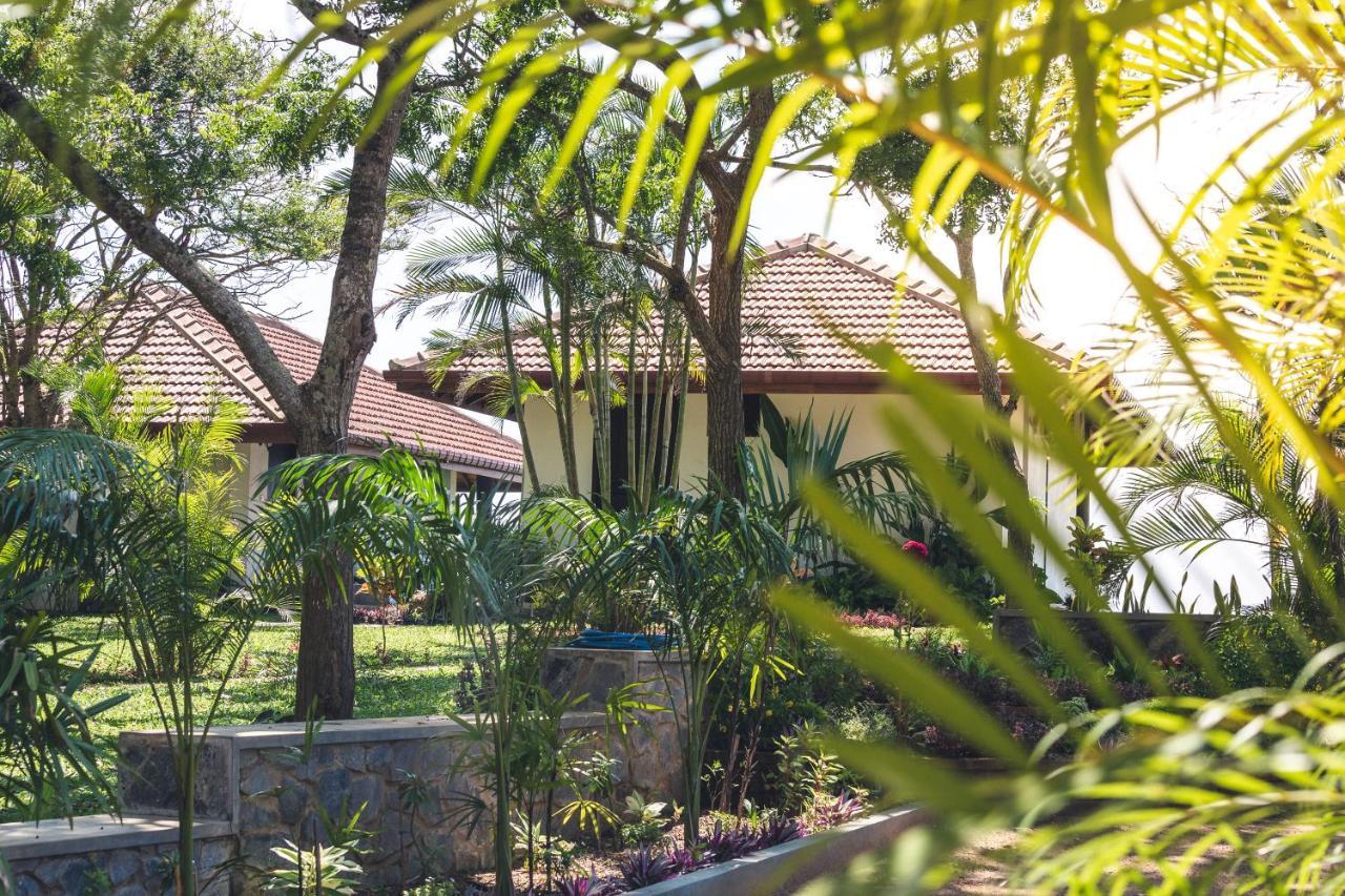 Omia Hotel Tangalle Exterior foto